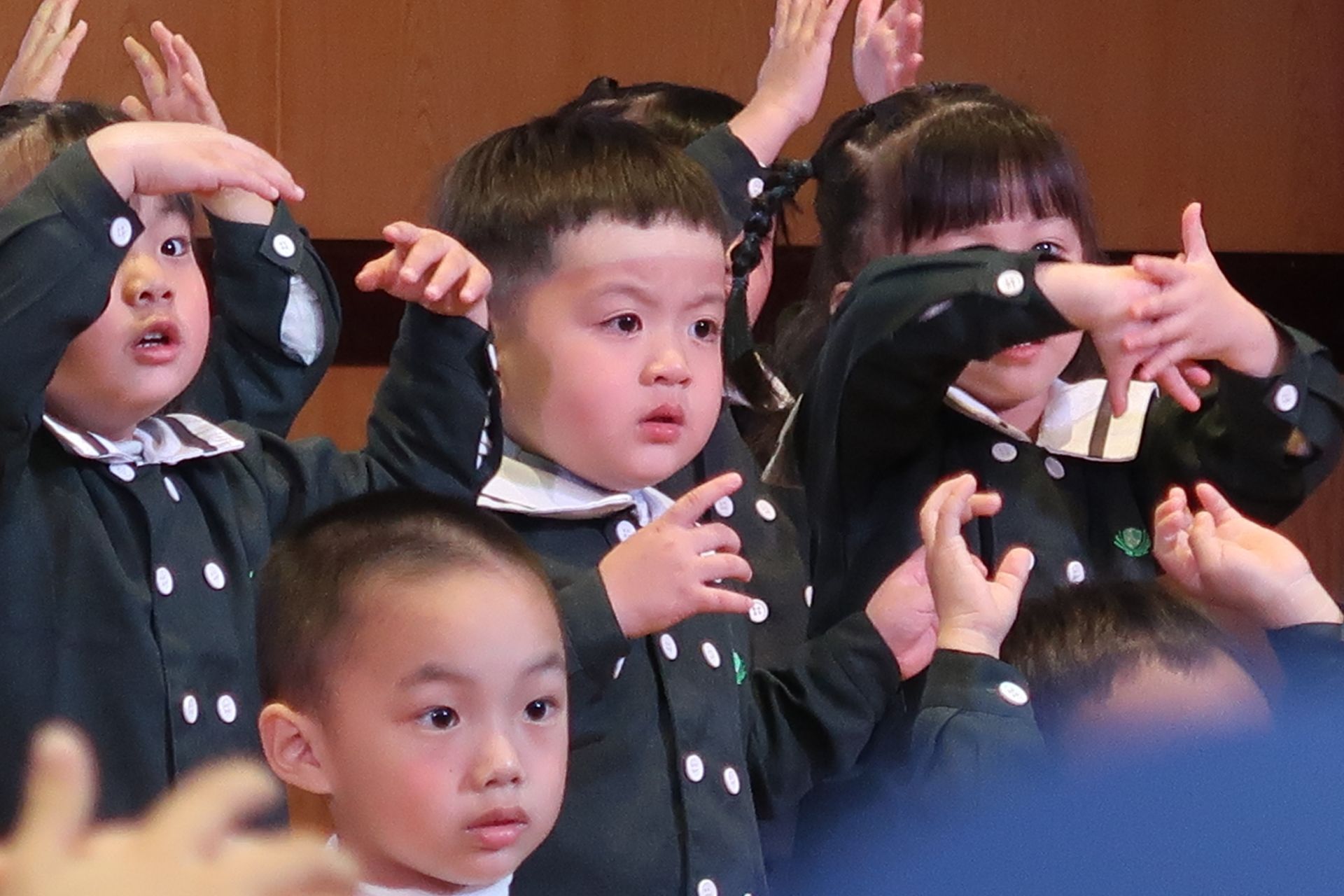 慈幼團隊用專業態度引導孩子自信成長與展現，慈幼是孩子幸福的起點