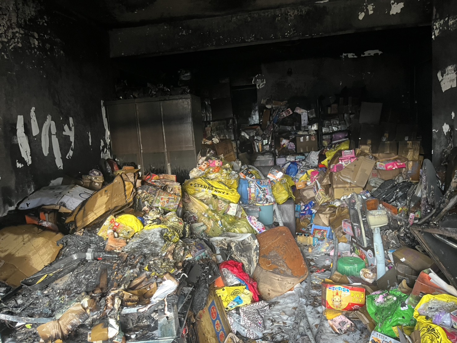 家中推放大量雜物容易發生火災