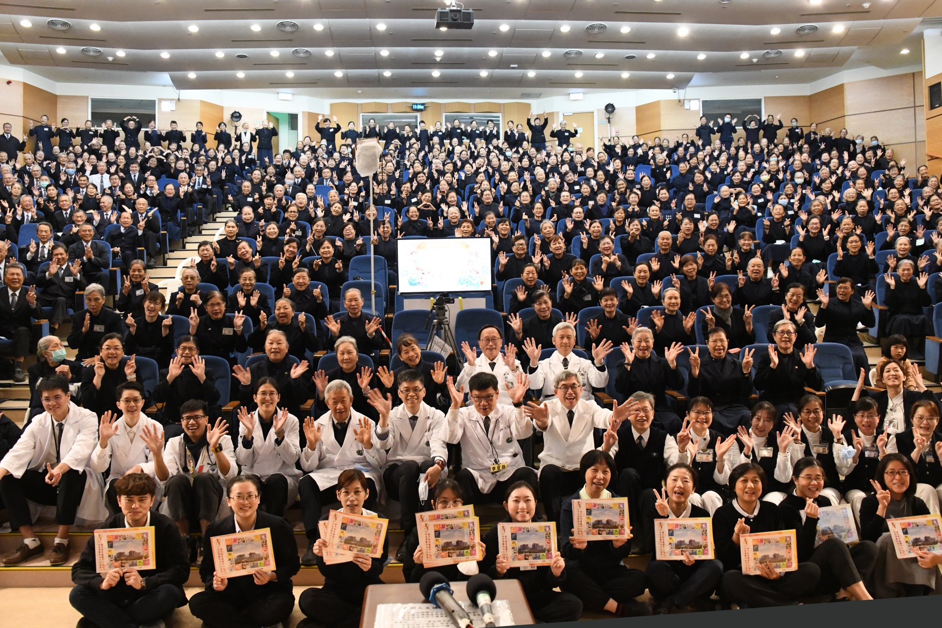 大林慈濟醫院今日在賴寧生院長的帶領下舉辦感恩志工活動。