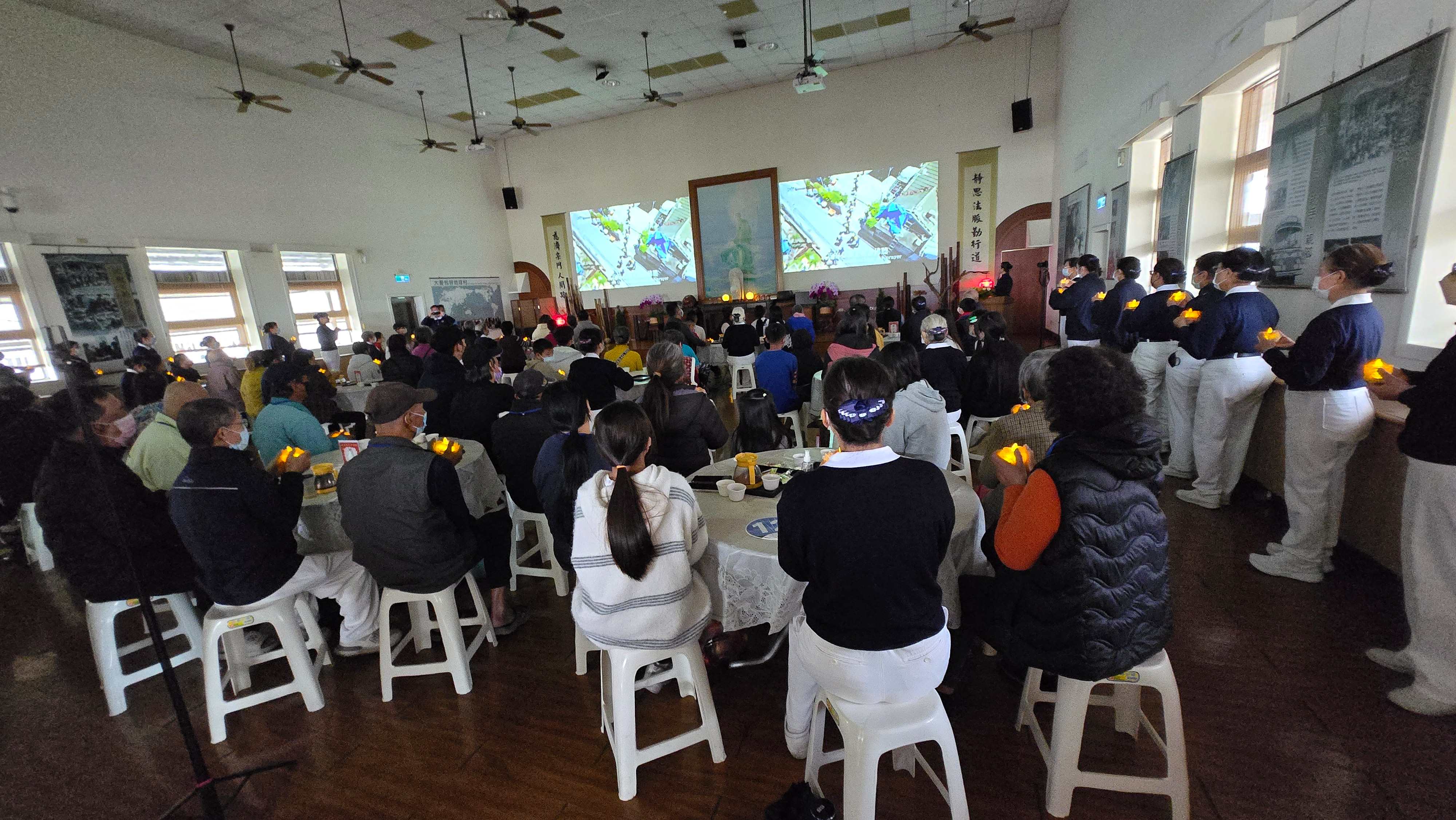 人人點燃心燈祈禱祈願人人平安喜樂