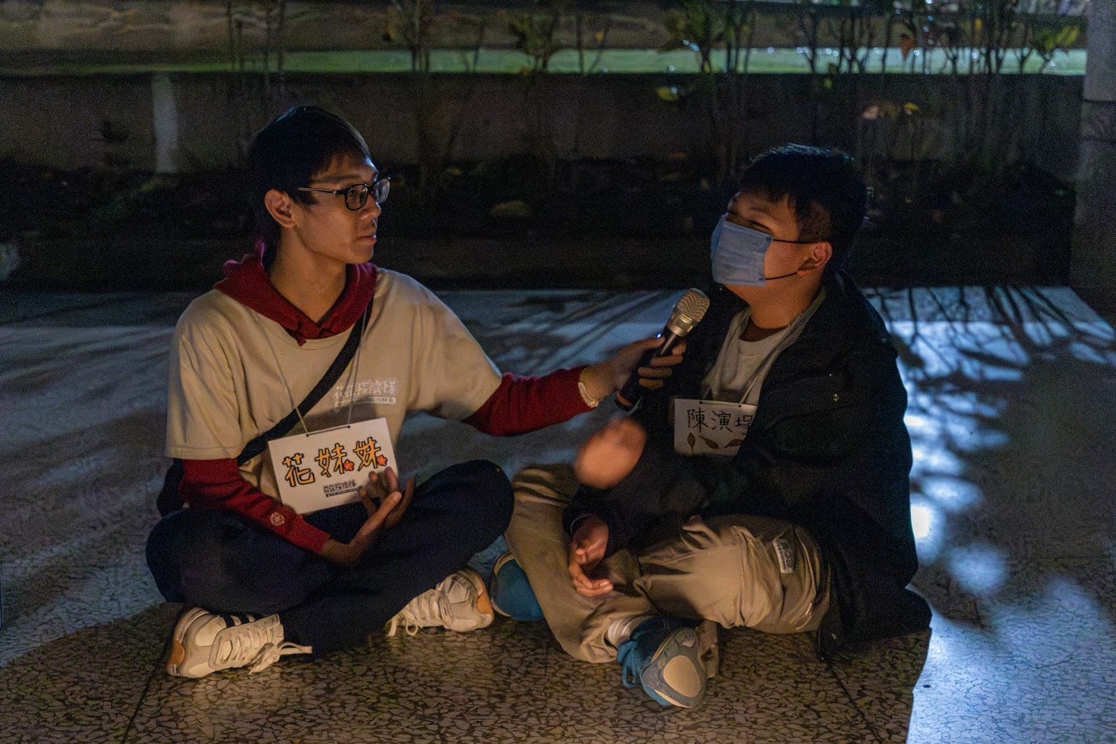 北昌國小的陳演埕同學與活動負責人羅翊恩同學分享參與營隊的感受。