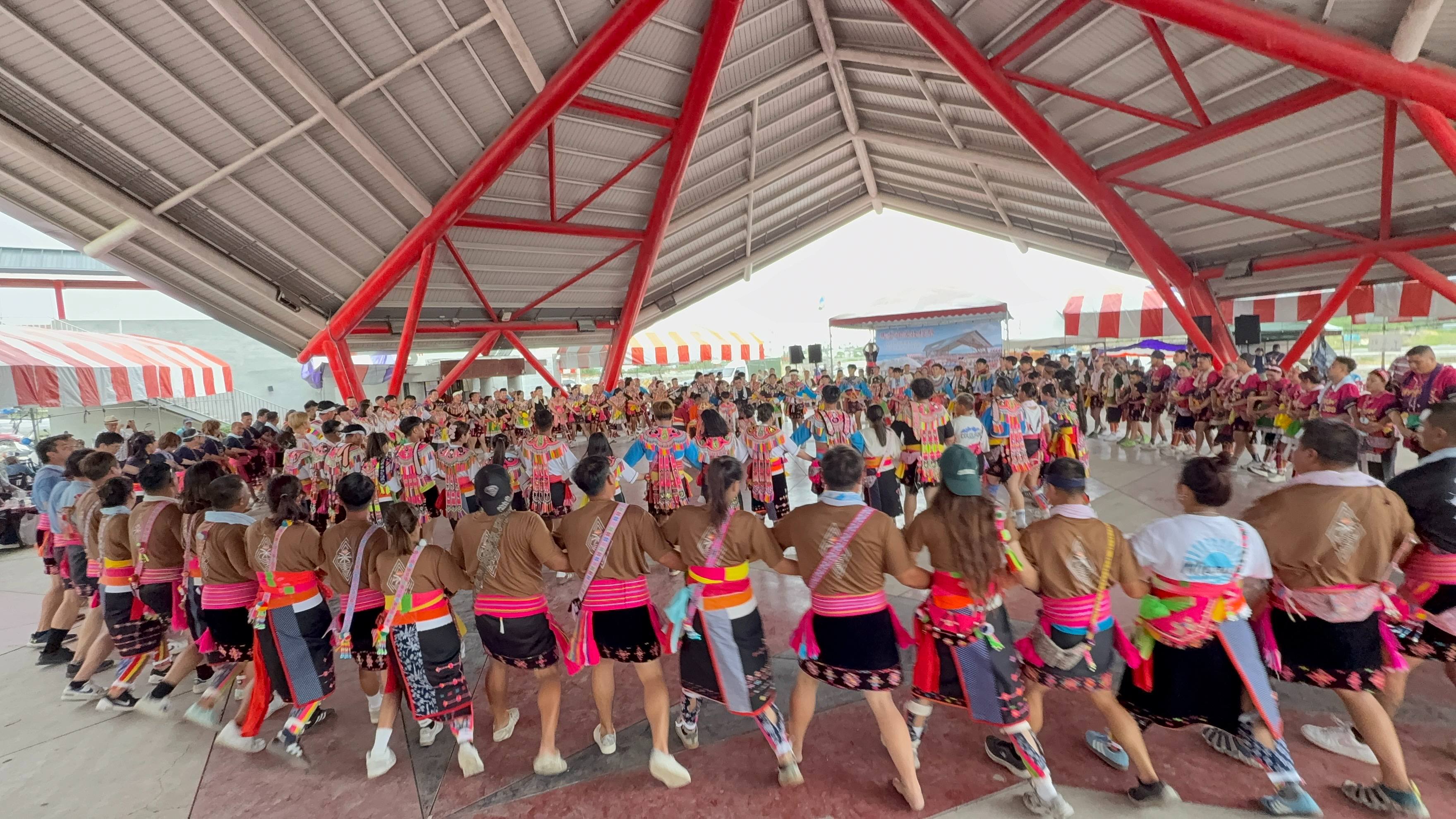 台東豐年祭溫馨登場 旅外青年一年一度的回家約定