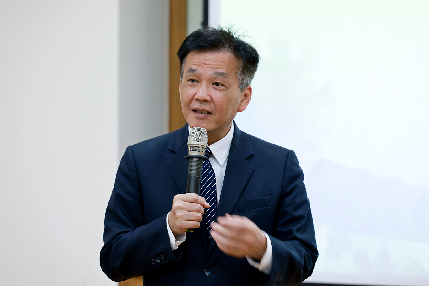 陳星助副院長期盼未來能透過SROI作為管理與決策的參考，讓資源運用更有效益。