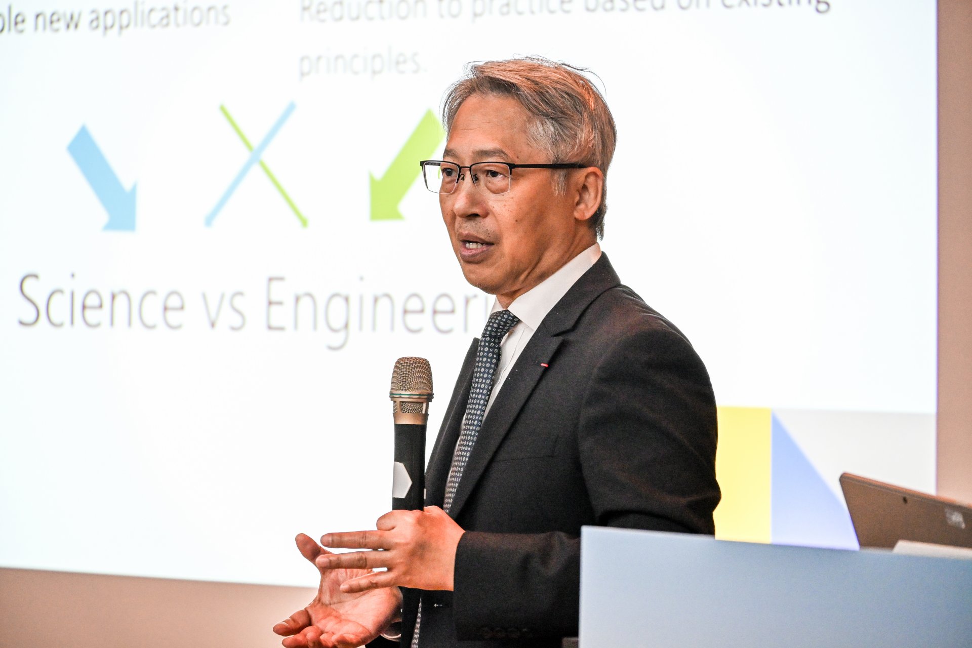 中央研究院廖俊智院長分享「Research：Everything, Everywhere, All at once」