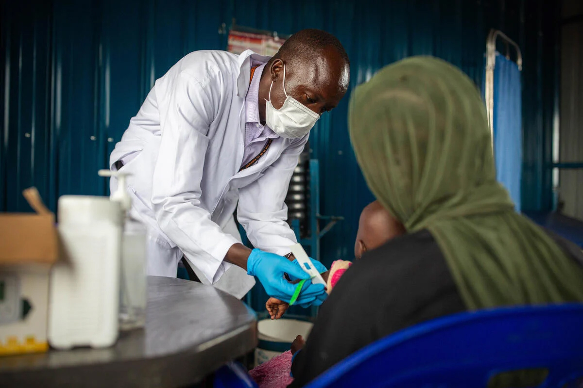 世界展望會為蘇丹難民兒童與家庭提供健康與營養支持。(台灣世界展望會提供)