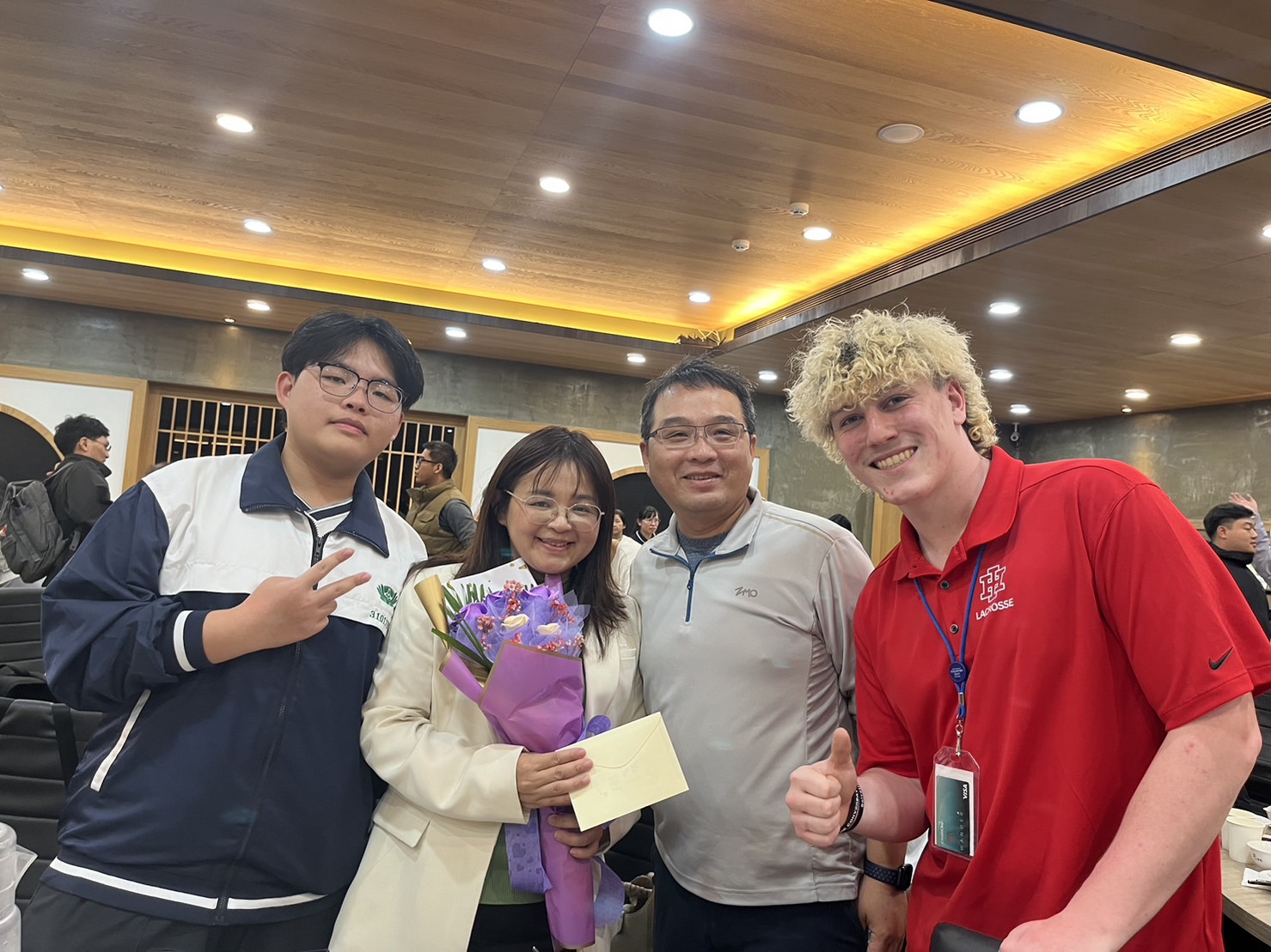 Drew說學伴待我如兄弟，寄宿家庭很照顧我，讓我覺得被接納及融入整個家庭。