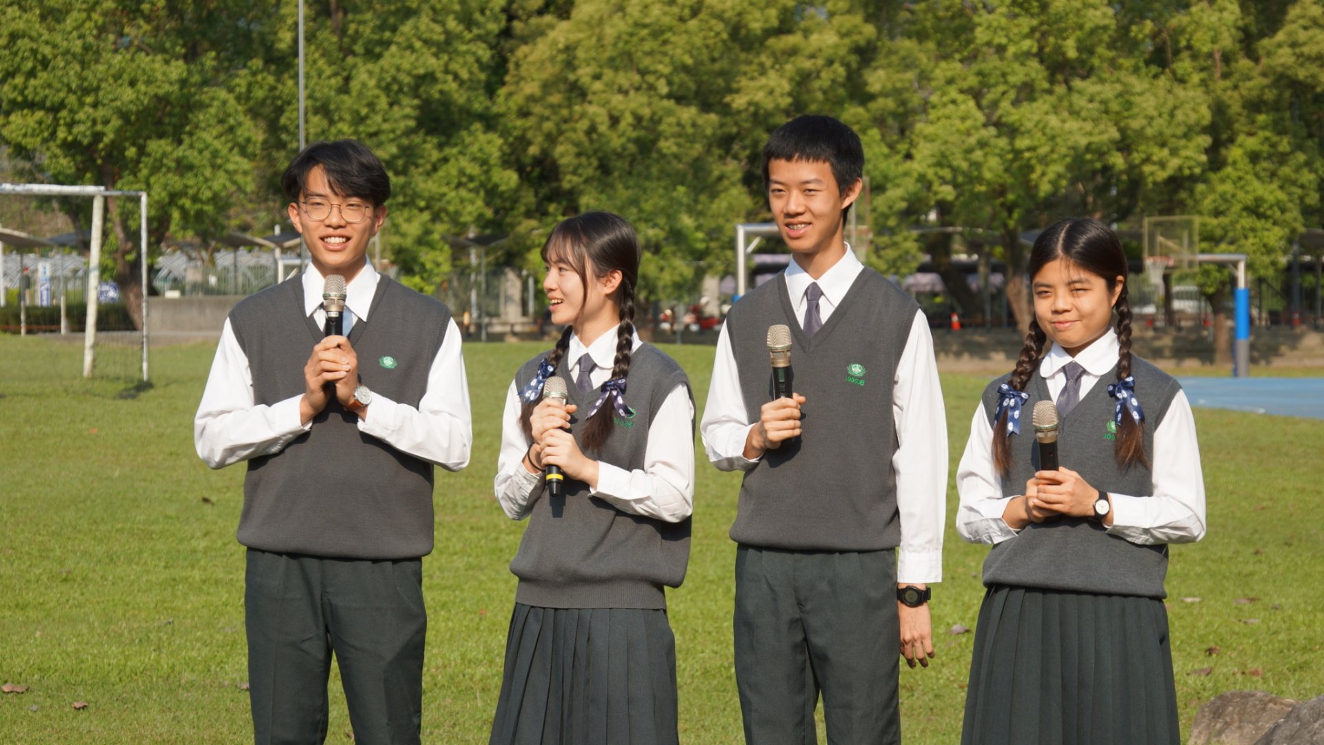 四位高三學長姐代表分享及祝福