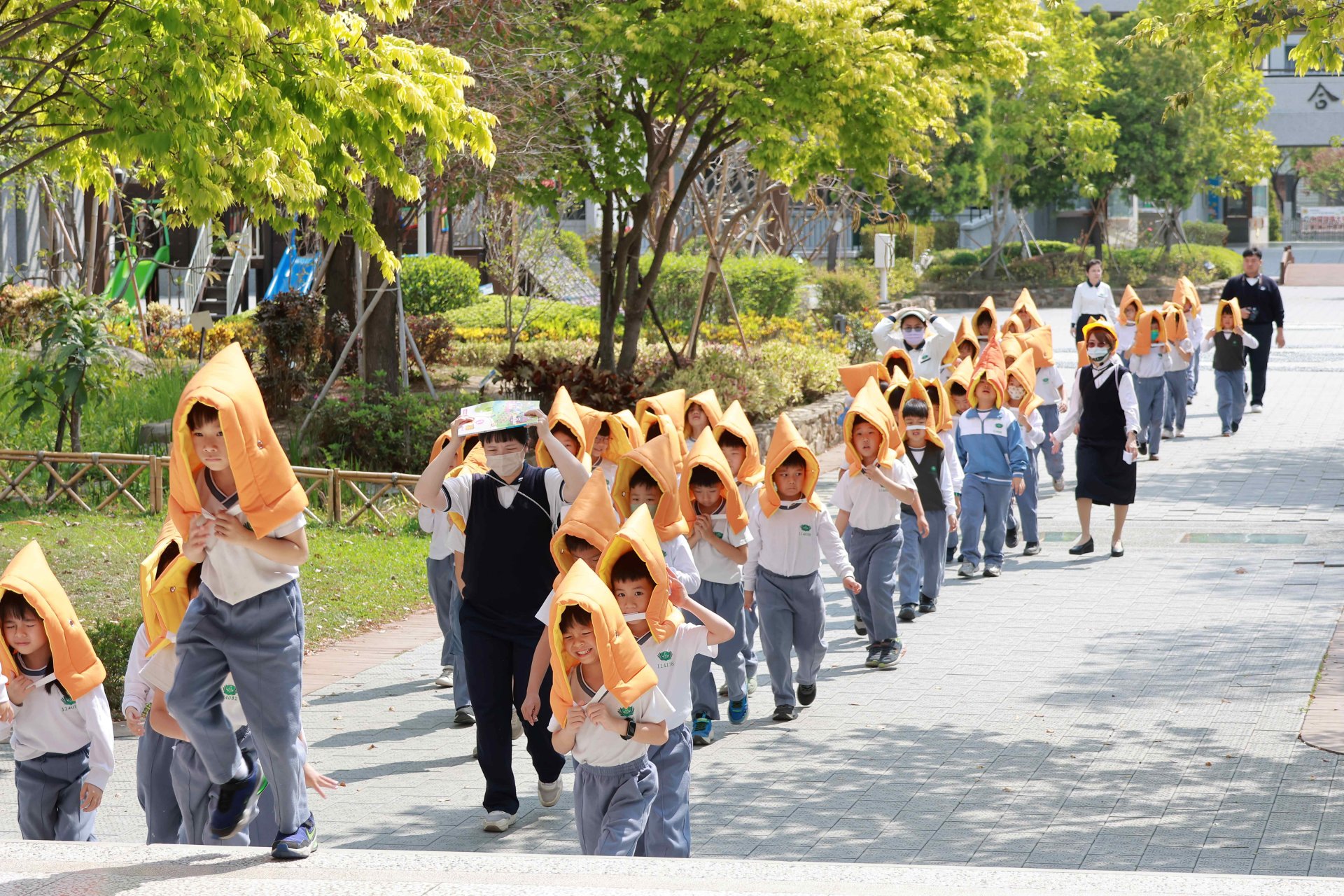 安靜有序撤離展現平日訓練。