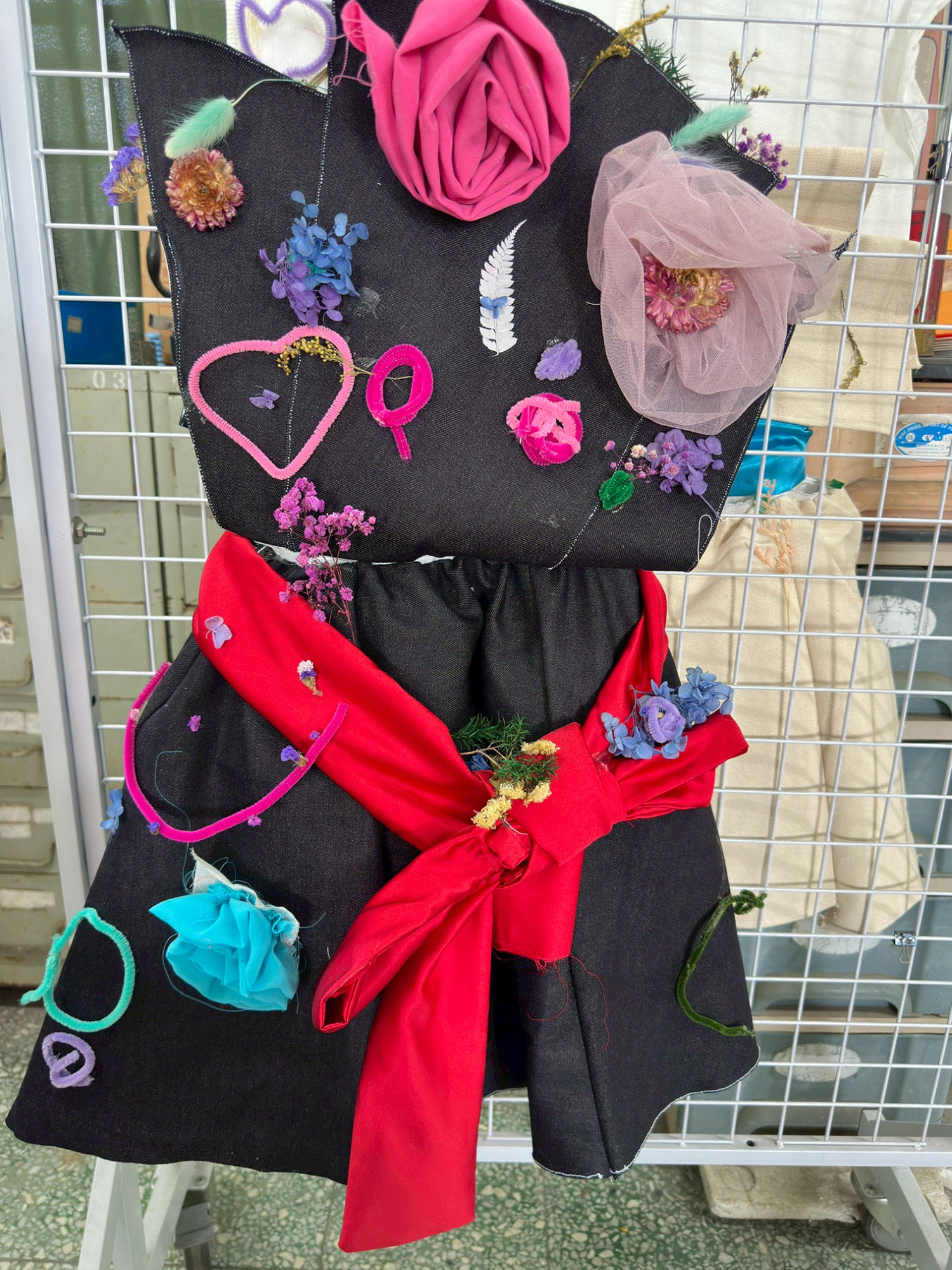 布藝幻化師-學生設計的服裝。