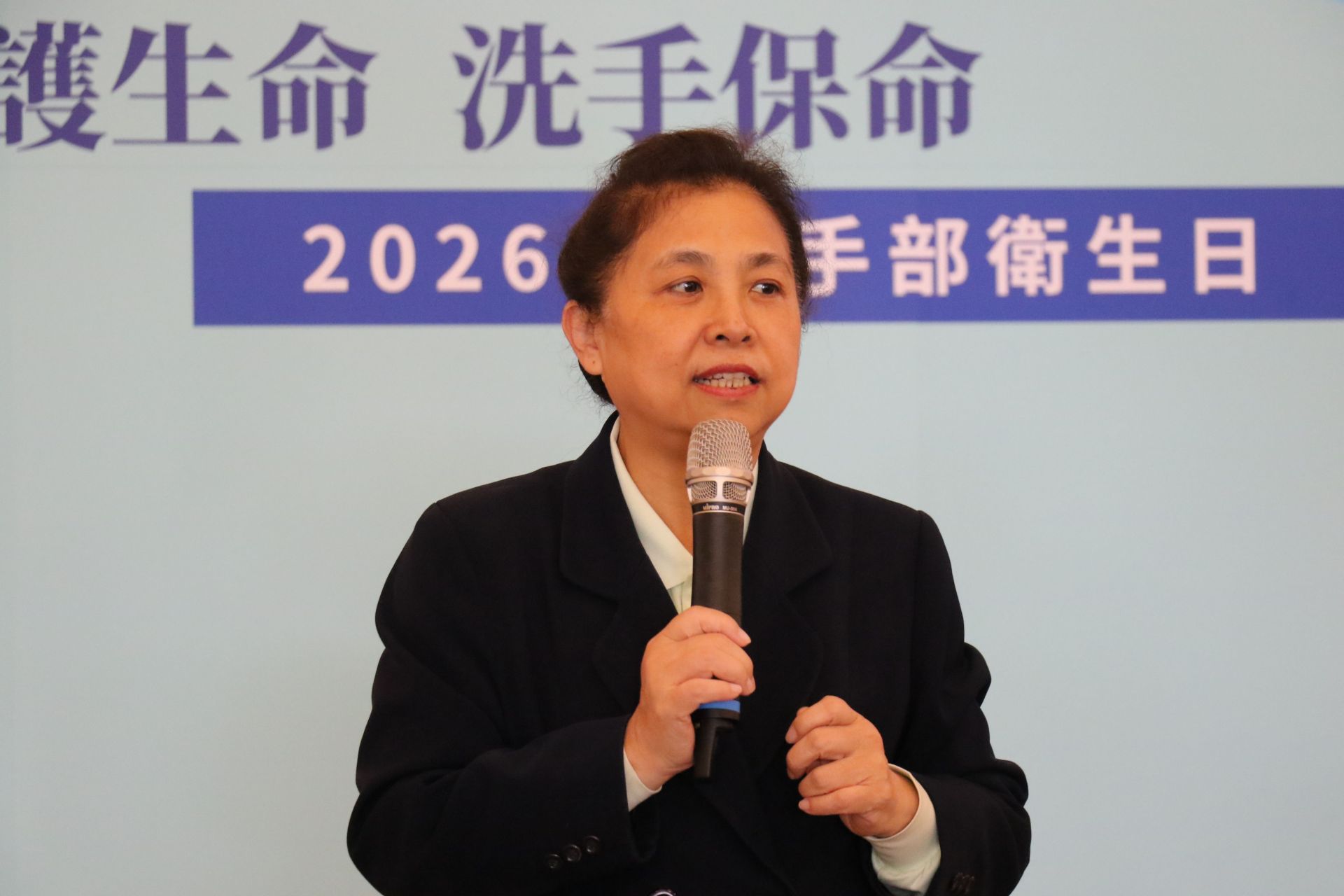 莊淑婷副院長強調隨時保持手部衛生是臨床照護中最基礎，也是最重要的防疫習慣。