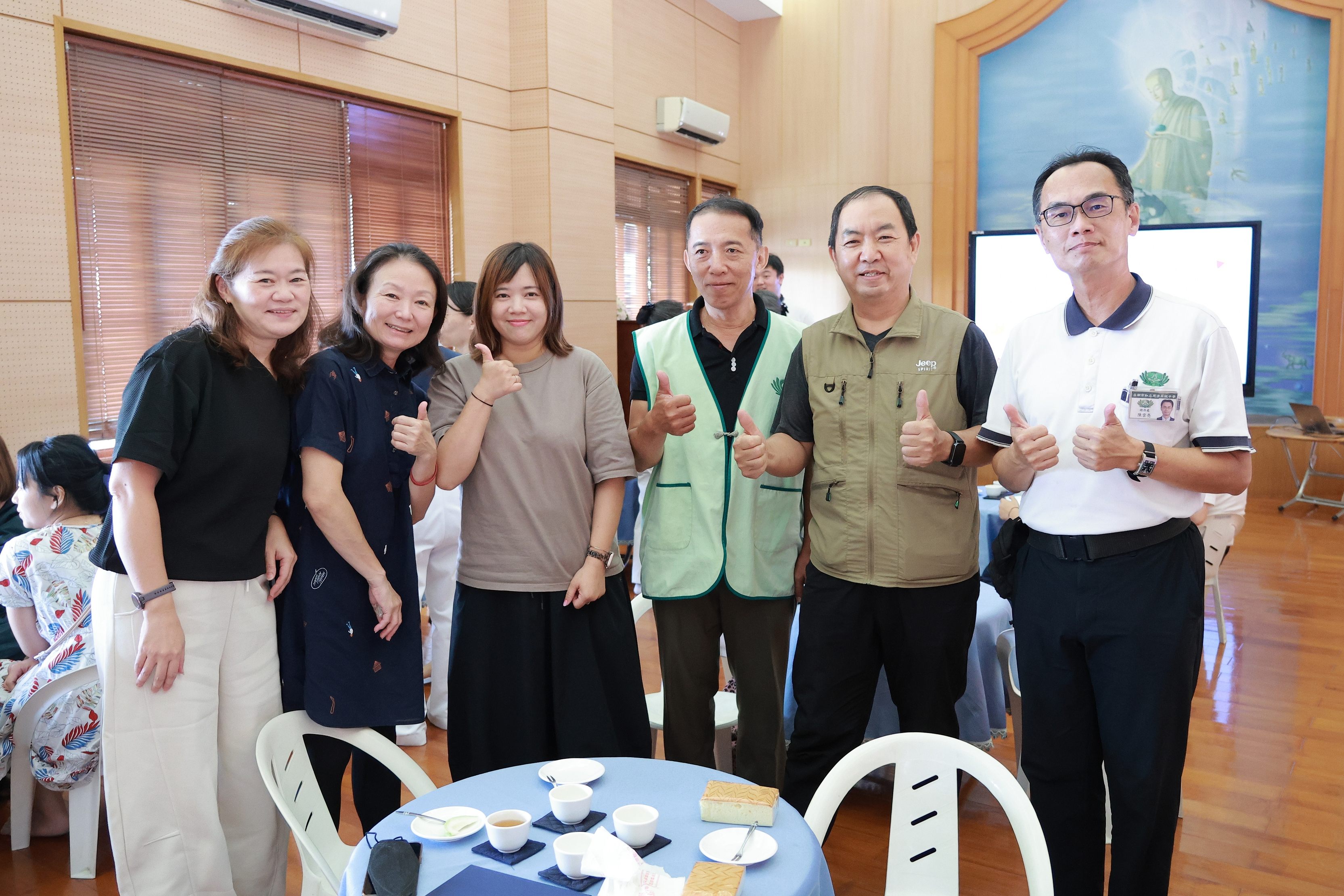 以雙手妝點綠意，用愛心灌溉希望，園藝志工讓校園處處生機盎然。