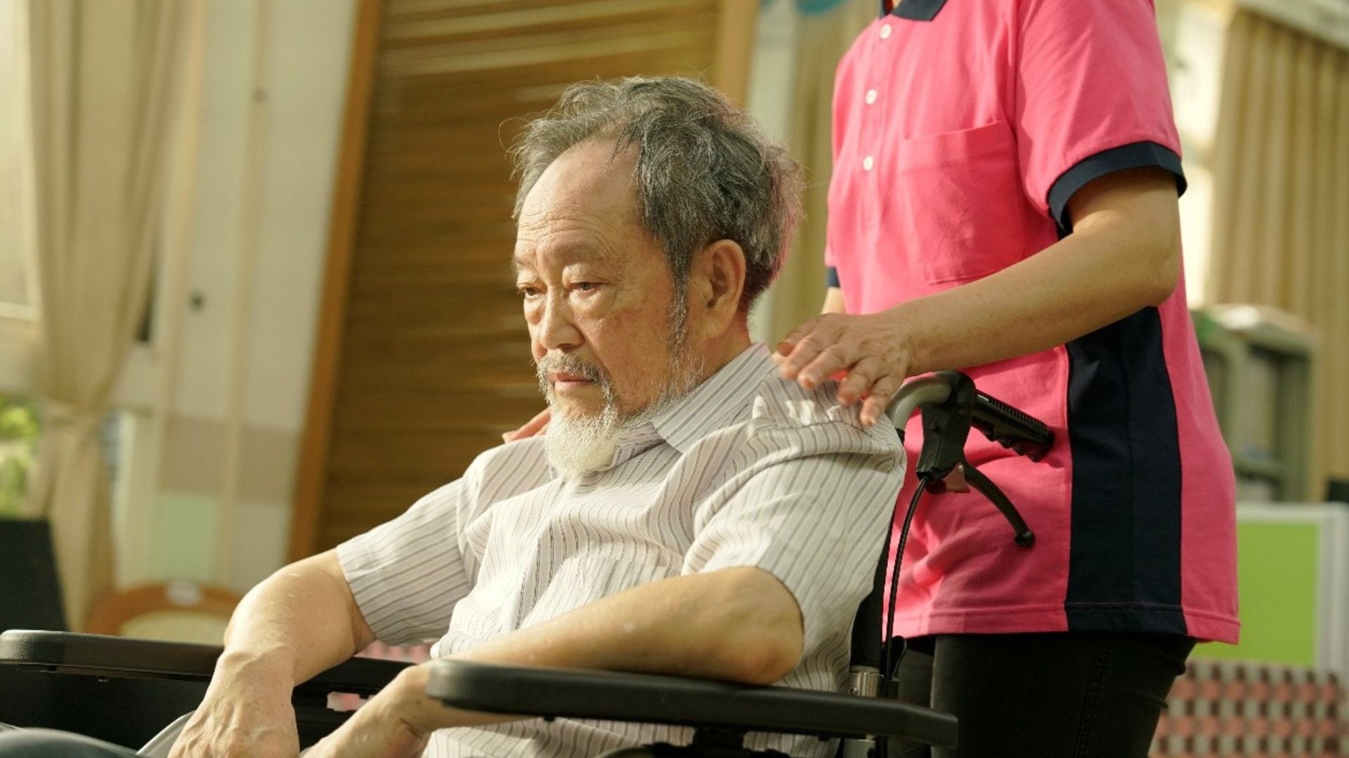 《今天愛上我》杜滿生特邀演出安養院失智老人