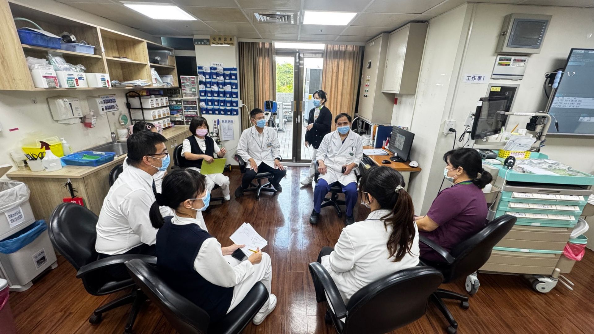 斗六慈濟醫院脆弱性骨折急性後期照護團隊