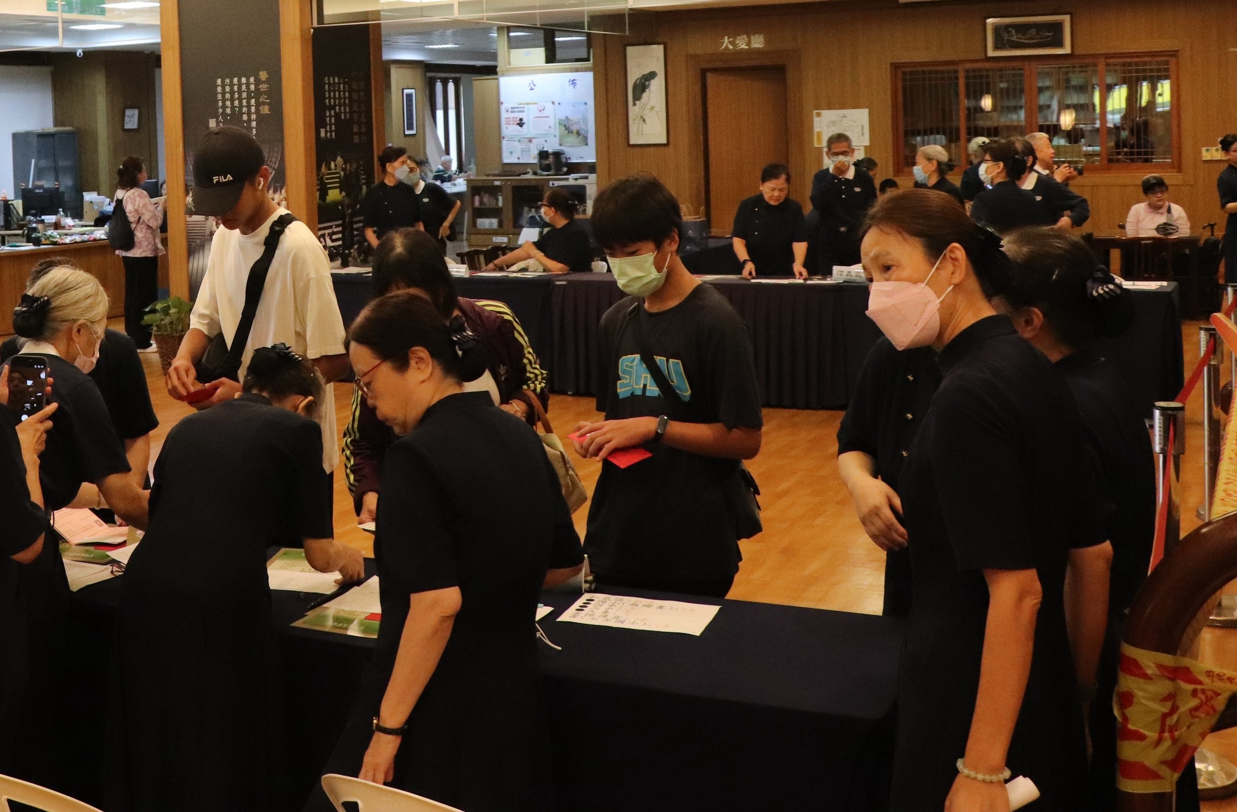 二十年來,慈濟堅持以大愛灌溉、以同理陪伴,期盼這群在風雨中破土萌芽的幼苗,終能長成挺拔的參天大樹,未來將這份溫暖回饋社會、傳遞善行,讓希望與大愛生生不息。