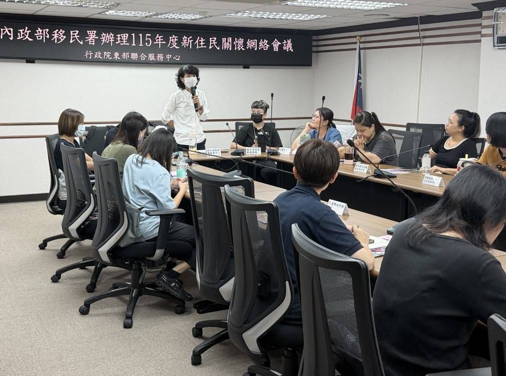圖四:各機關及民間團體進行新住民服務措施交流及經驗分享,攜手強化跨機關合作與資源整合,提升新住民服務品質。