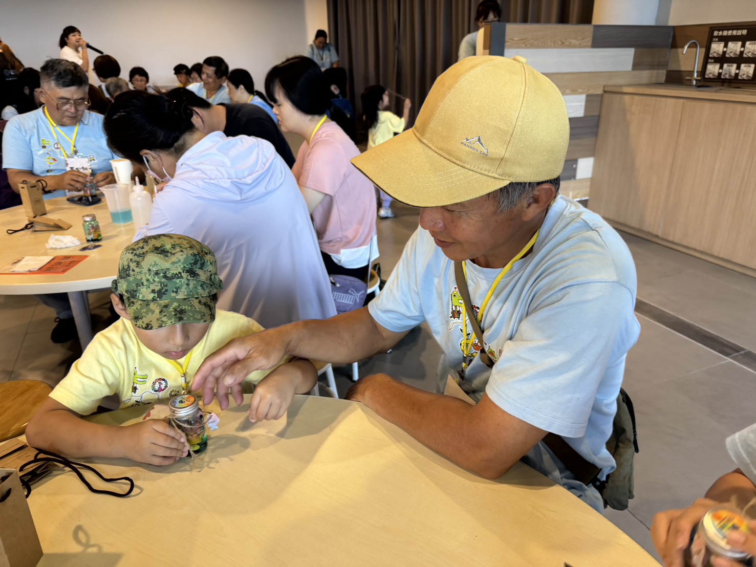 家扶推展家庭寄養服務已逾四十年，為遭遇家庭變故的孩子提供重要支持