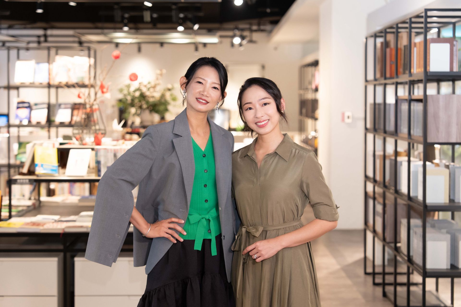 大愛劇《今天愛上我》第二波媒體茶敘。左起:吳奕蓉、杜蕾,在劇中飾演母女